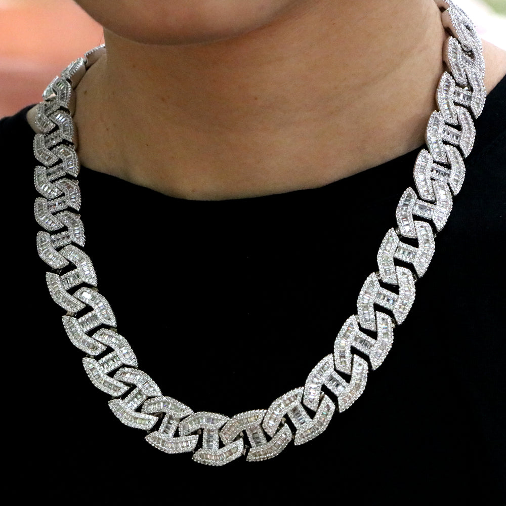 Baguette Chain Link Necklace in White Gold